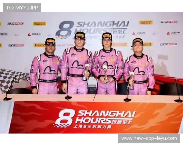 赛事背后：车队研发团队的幕后秘密，赛车车队人员